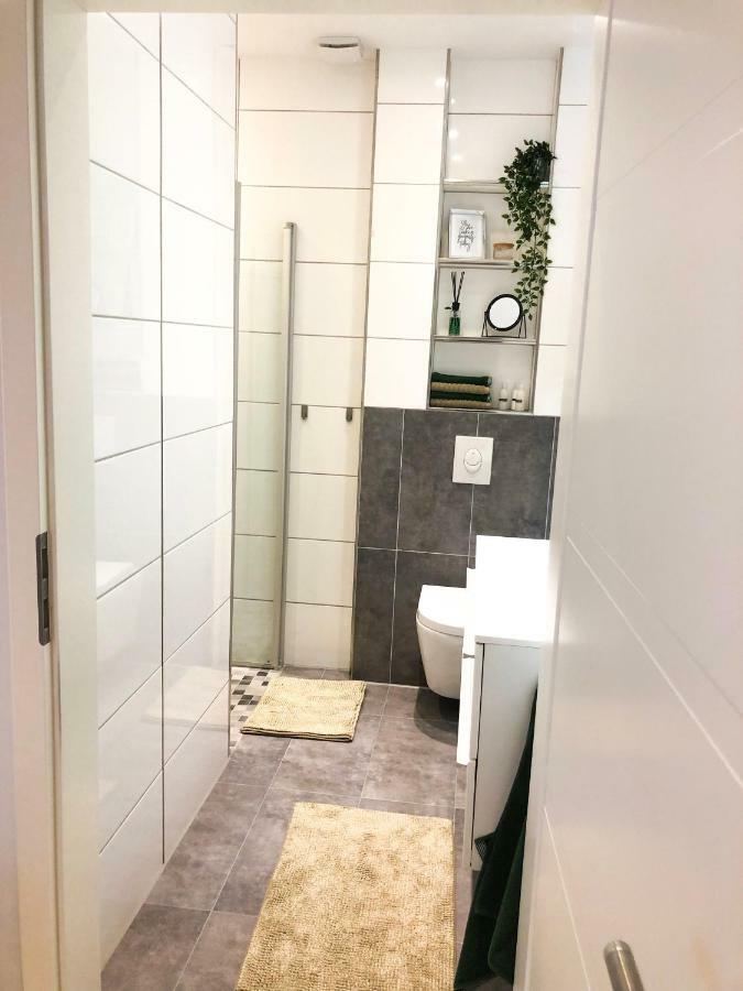 Ferienwohnung Domizil Am Delft Emden Bagian luar foto