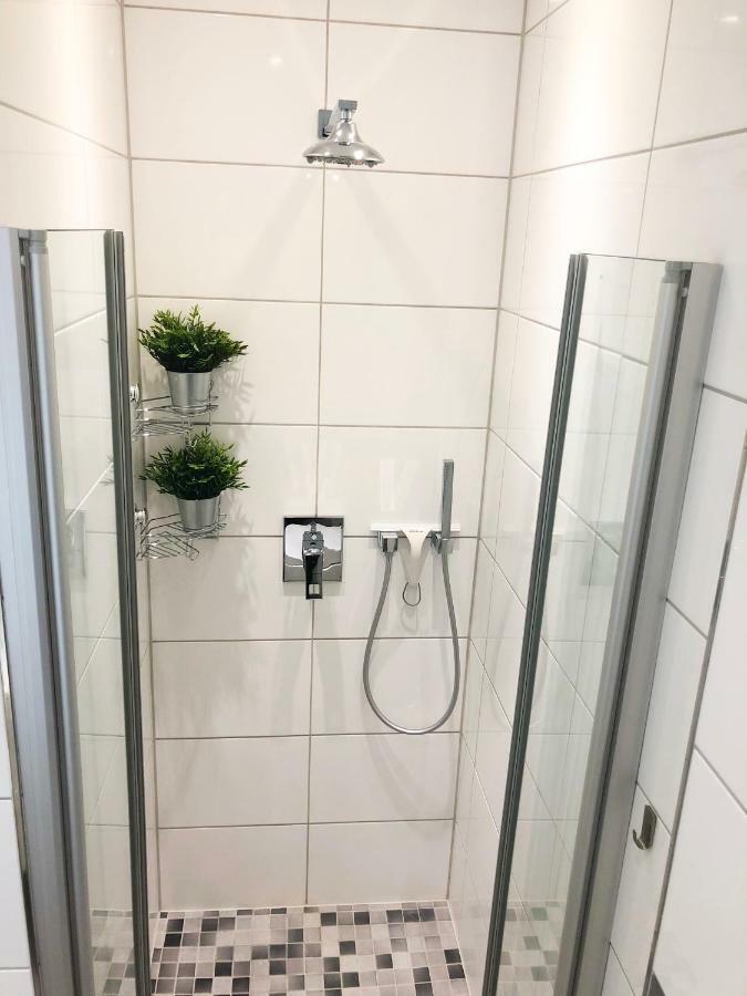 Ferienwohnung Domizil Am Delft Emden Bagian luar foto